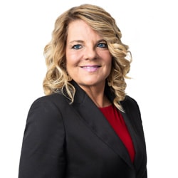 Lori Maeder Photo